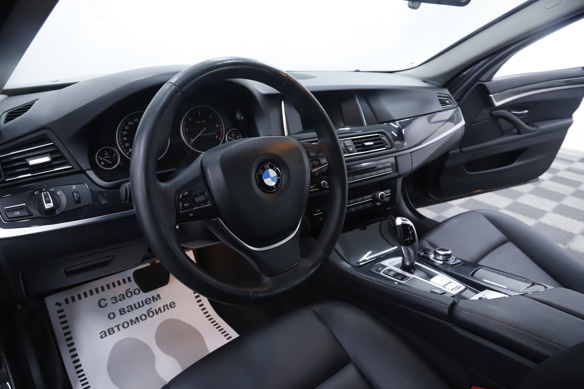 BMW 5 серии, VI (F10/F11/F07) Рестайлинг, 2013 фото 8