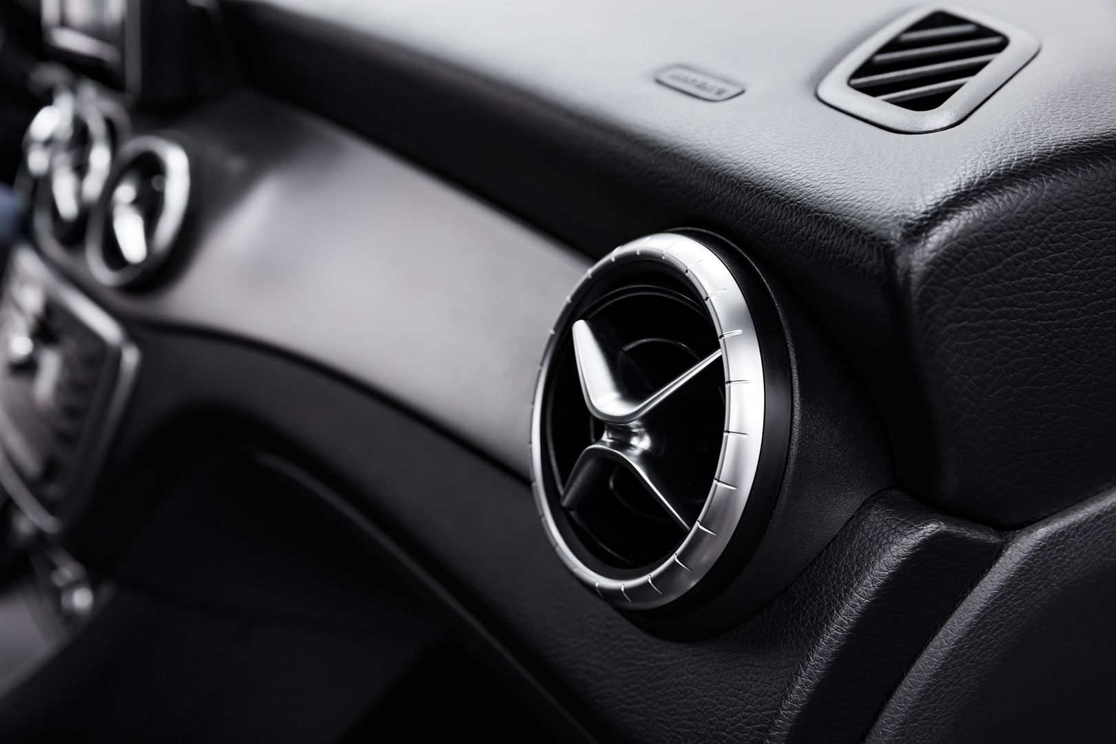 Mercedes-Benz CLA, I (C117, X117), 2015 фото 17
