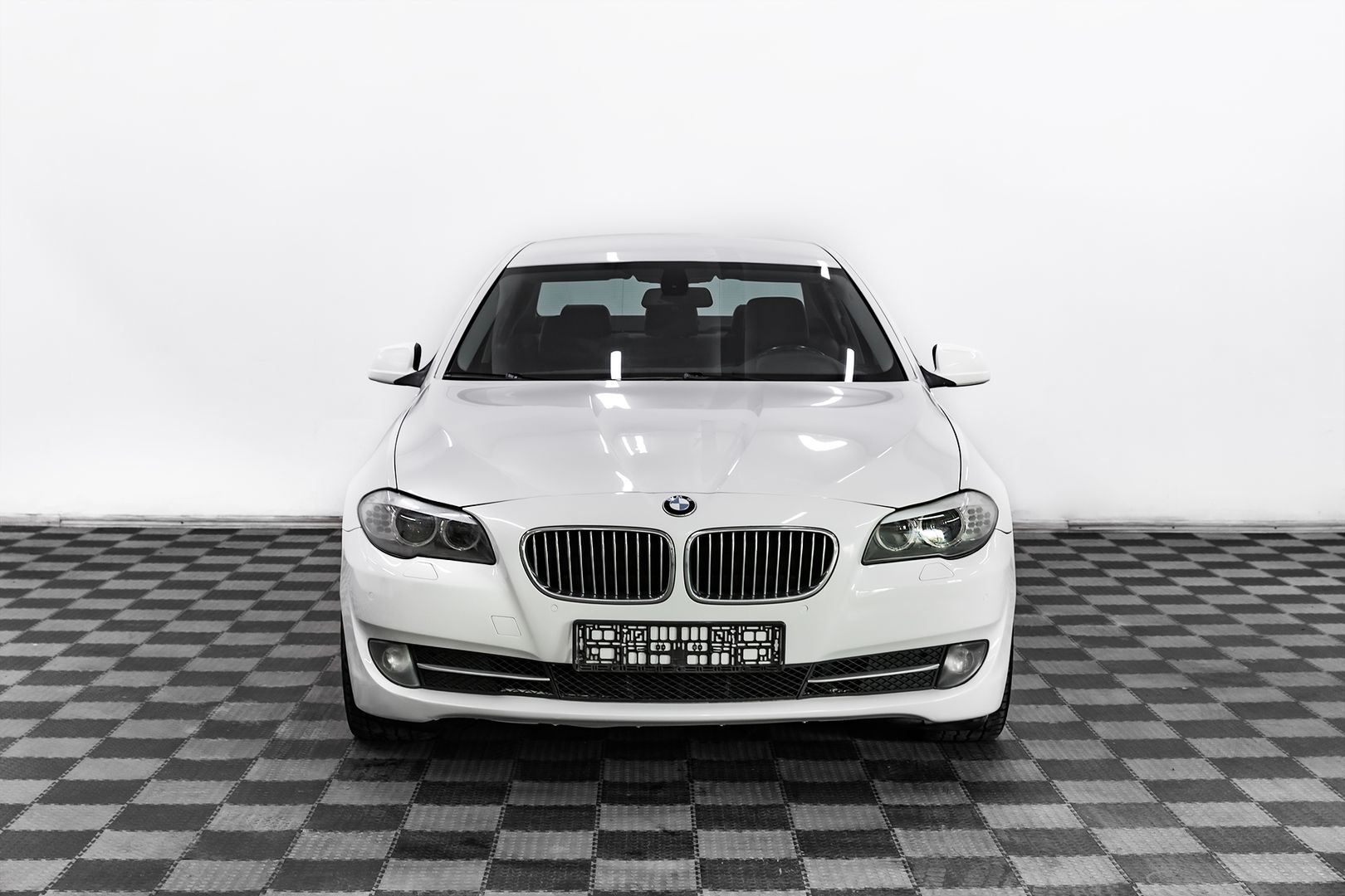 BMW 5 серии, VI (F10/F11/F07), 2010 фото 2