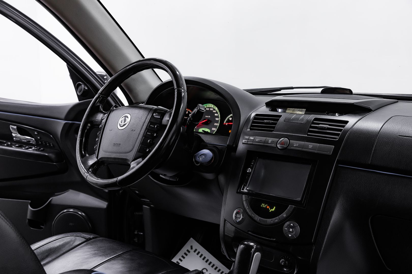 SsangYong Rexton, II, 2009 фото 12