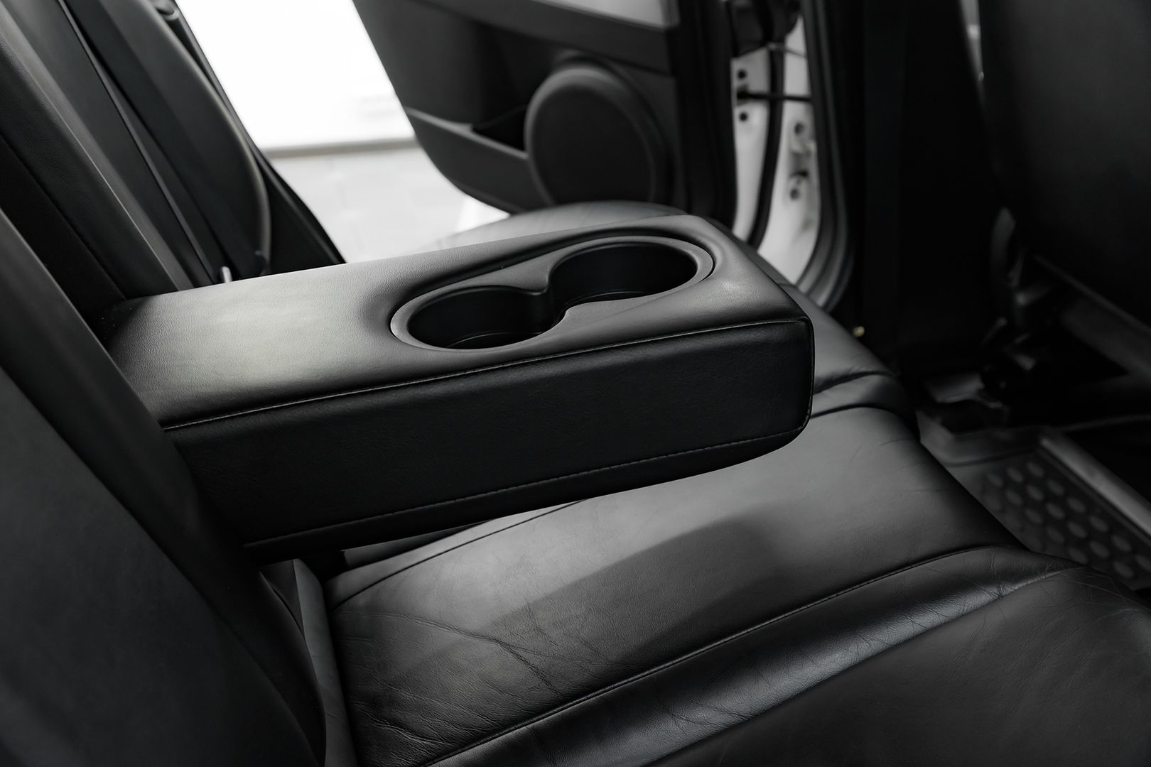 Mazda CX-7, I Рестайлинг, 2010 фото 16