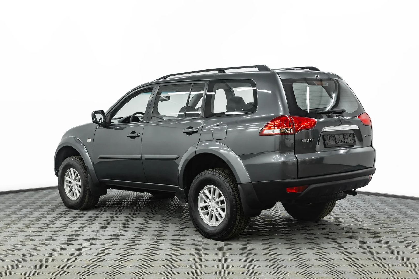 Mitsubishi Pajero Sport, II Рестайлинг, 2014 фото 4