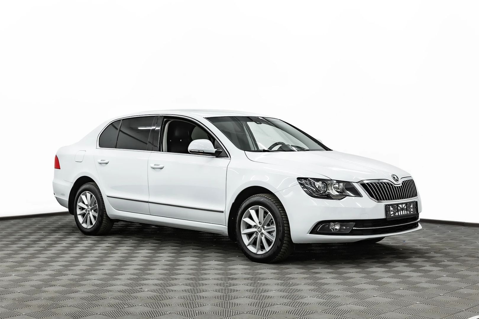 Skoda Superb, II Рестайлинг, 2014 фото 3