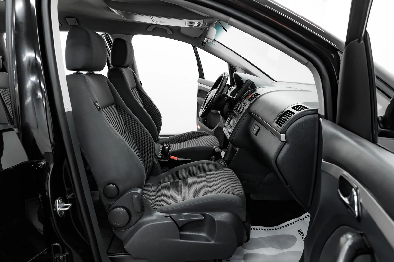 Volkswagen Touran, I, 2005 фото 12