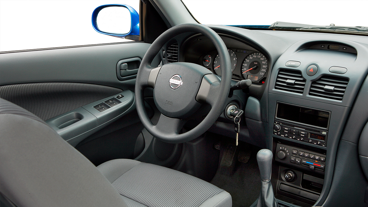 Фото Интерьер nissan Almera Classic